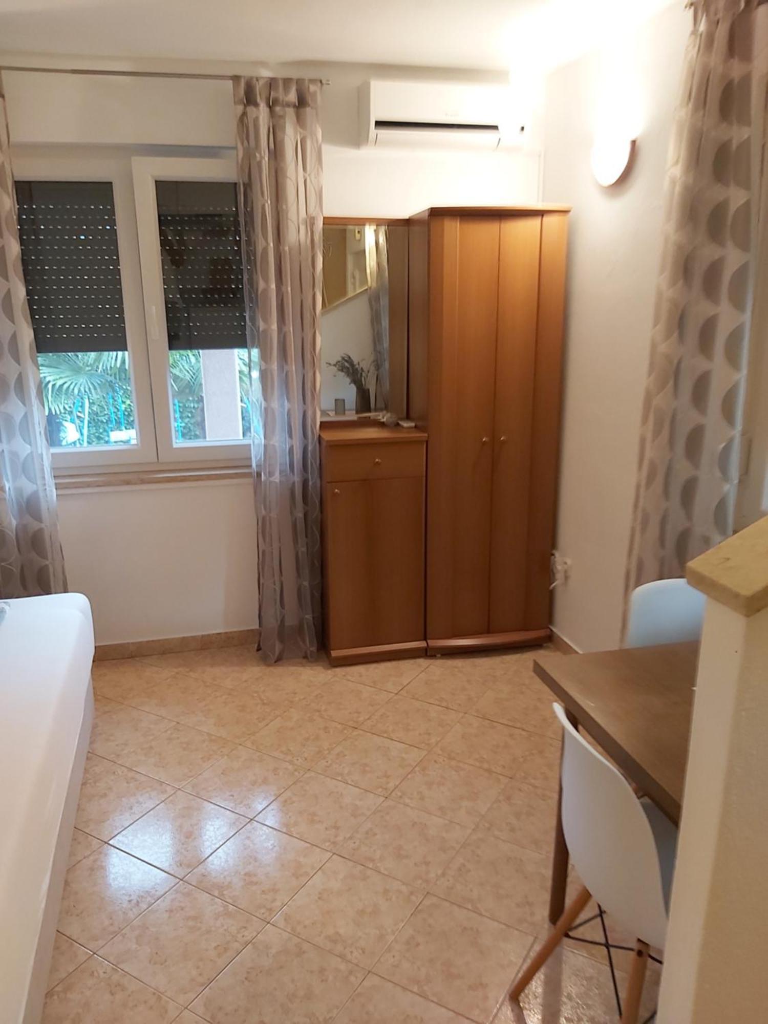 Ferienwohnung Mit 2 Schlafzimmer Oder Studio Apartment - Istrien-Fiorini Brtonigla Ngoại thất bức ảnh